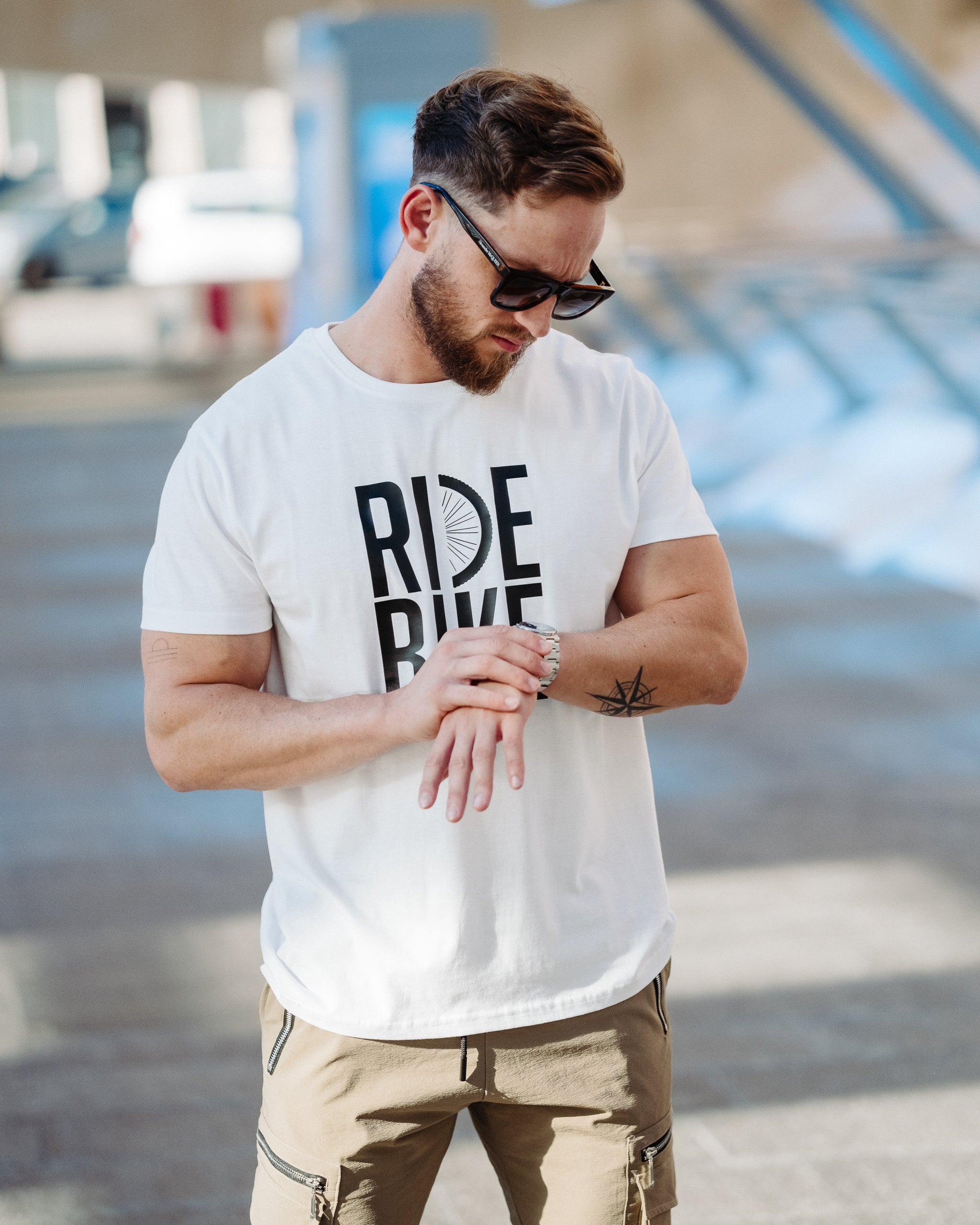 Weißes T-Shirt RIDE BIKE