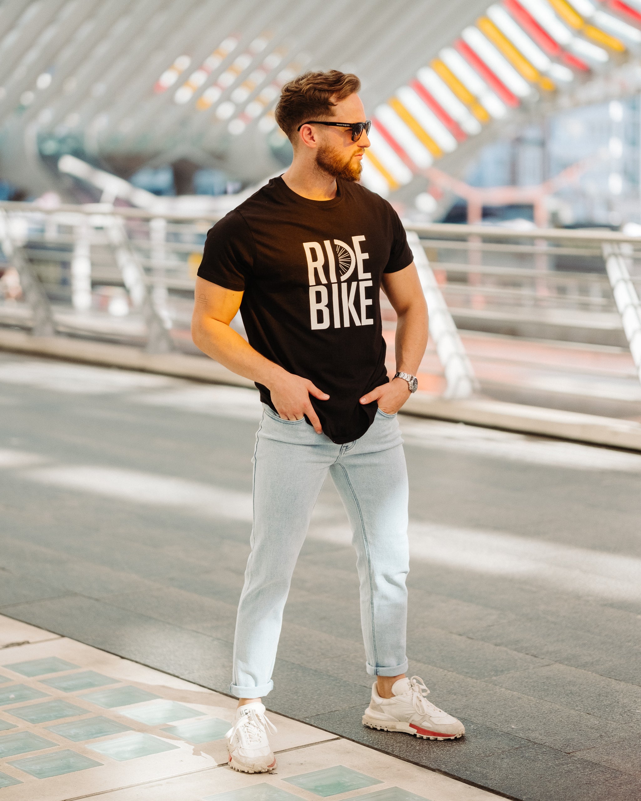 Schwarzes T-Shirt RIDE BIKE