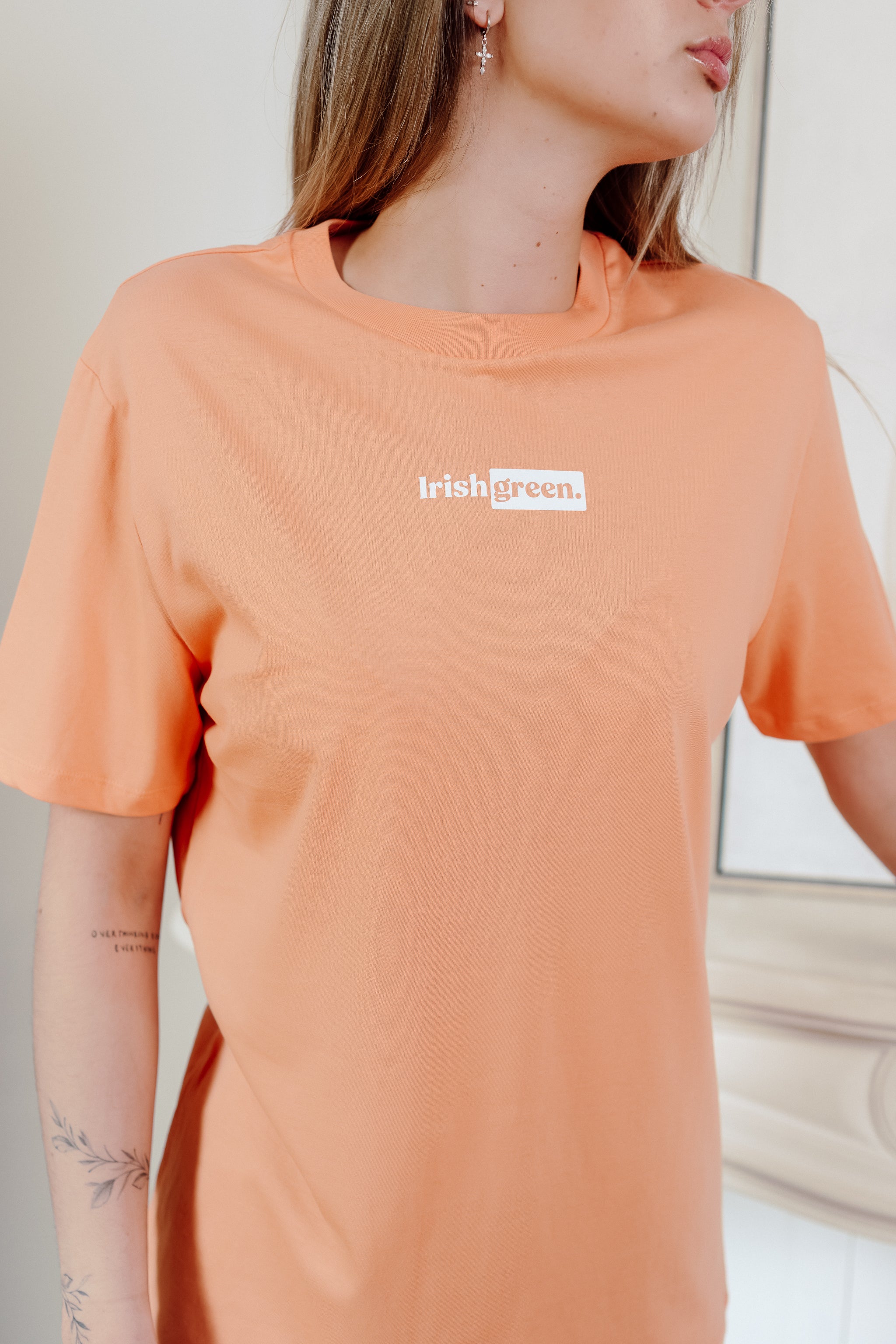 Tee-shirt HERE COMES THE SUN pêche (coton bio)