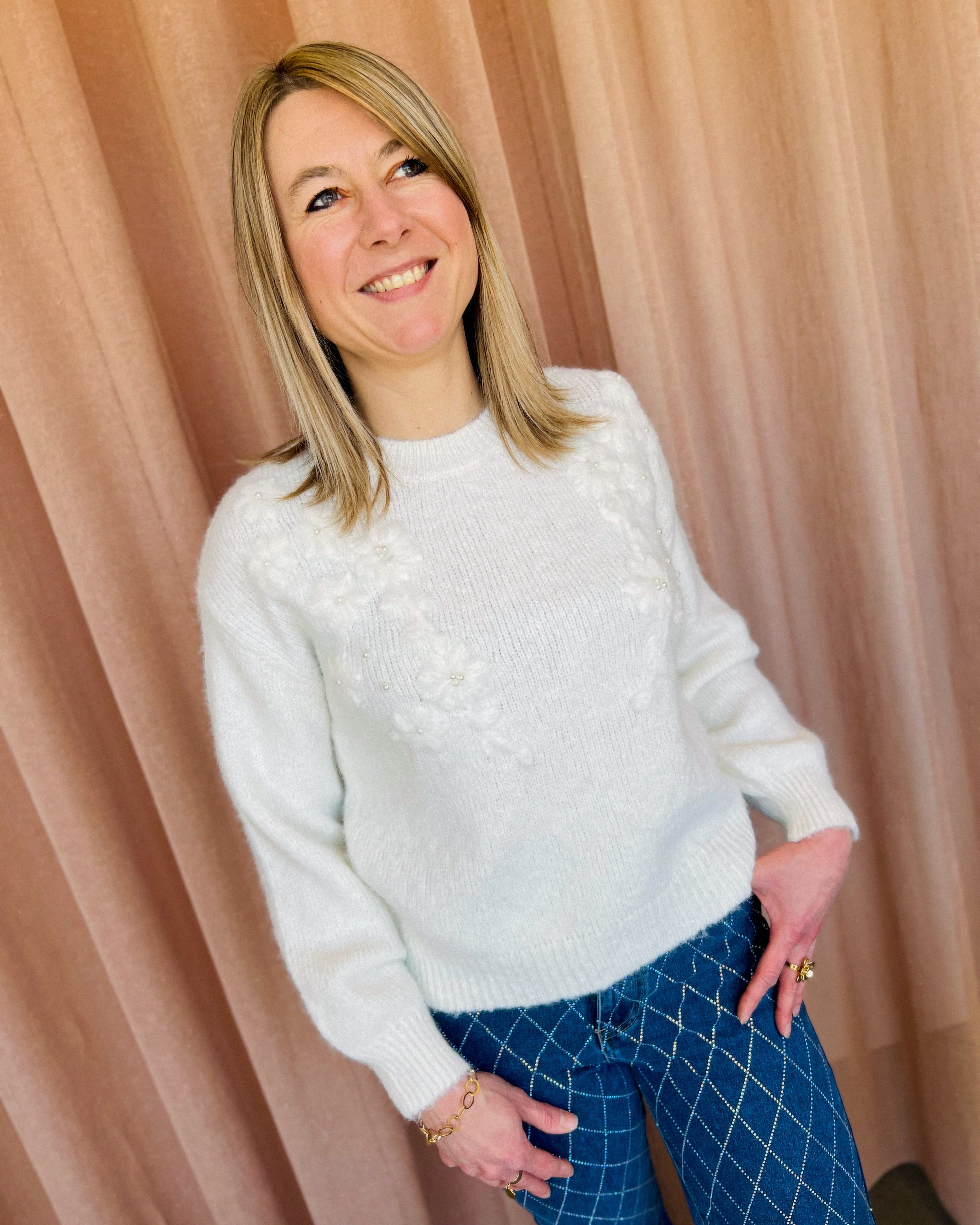 Pull CAMILLA blanc avec perles nacrées