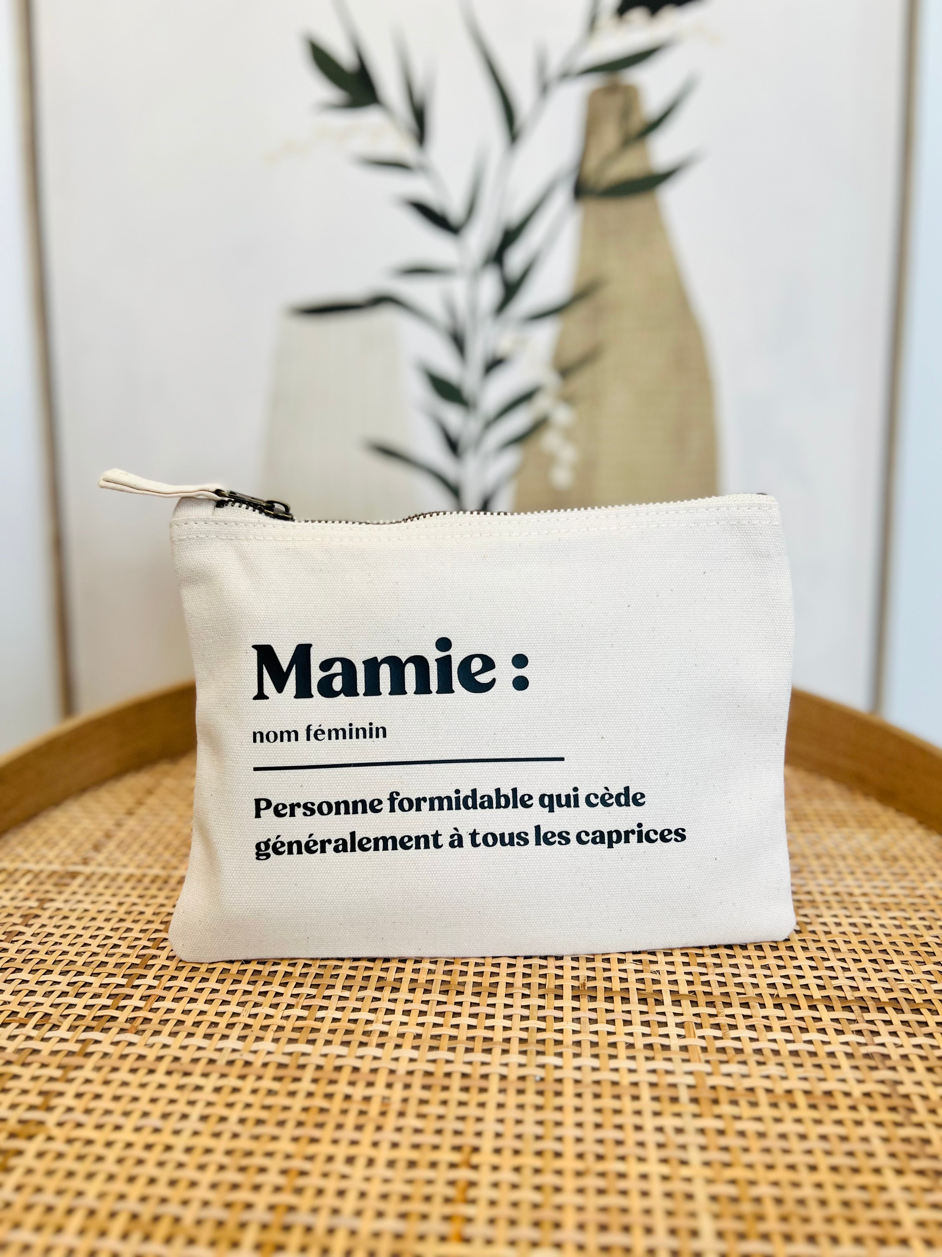 Pochette MAMIE: personne formidable qui cède généralement à tous les caprices coton bio