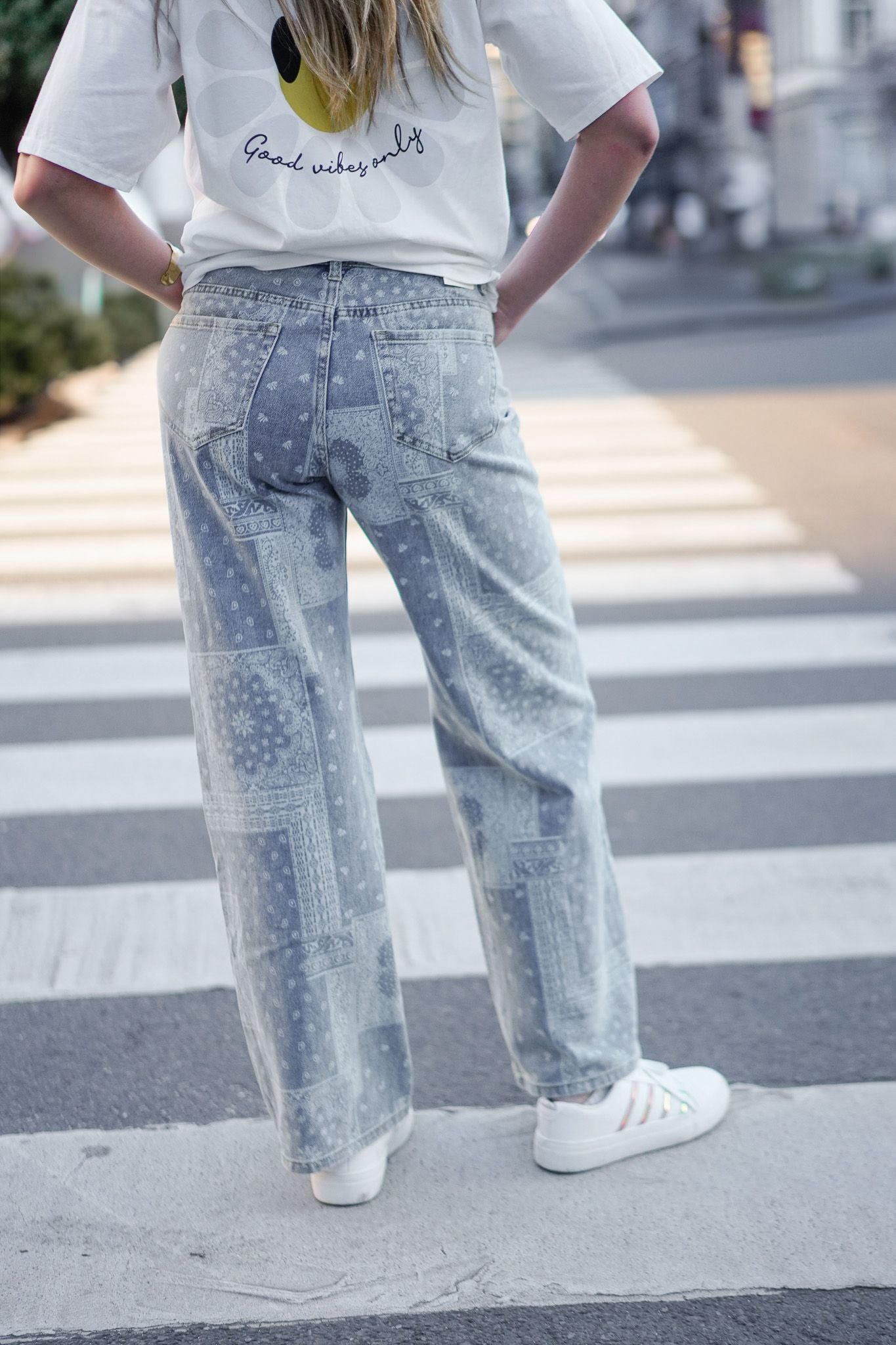 Jeans wide leg HADID imprimé bandana