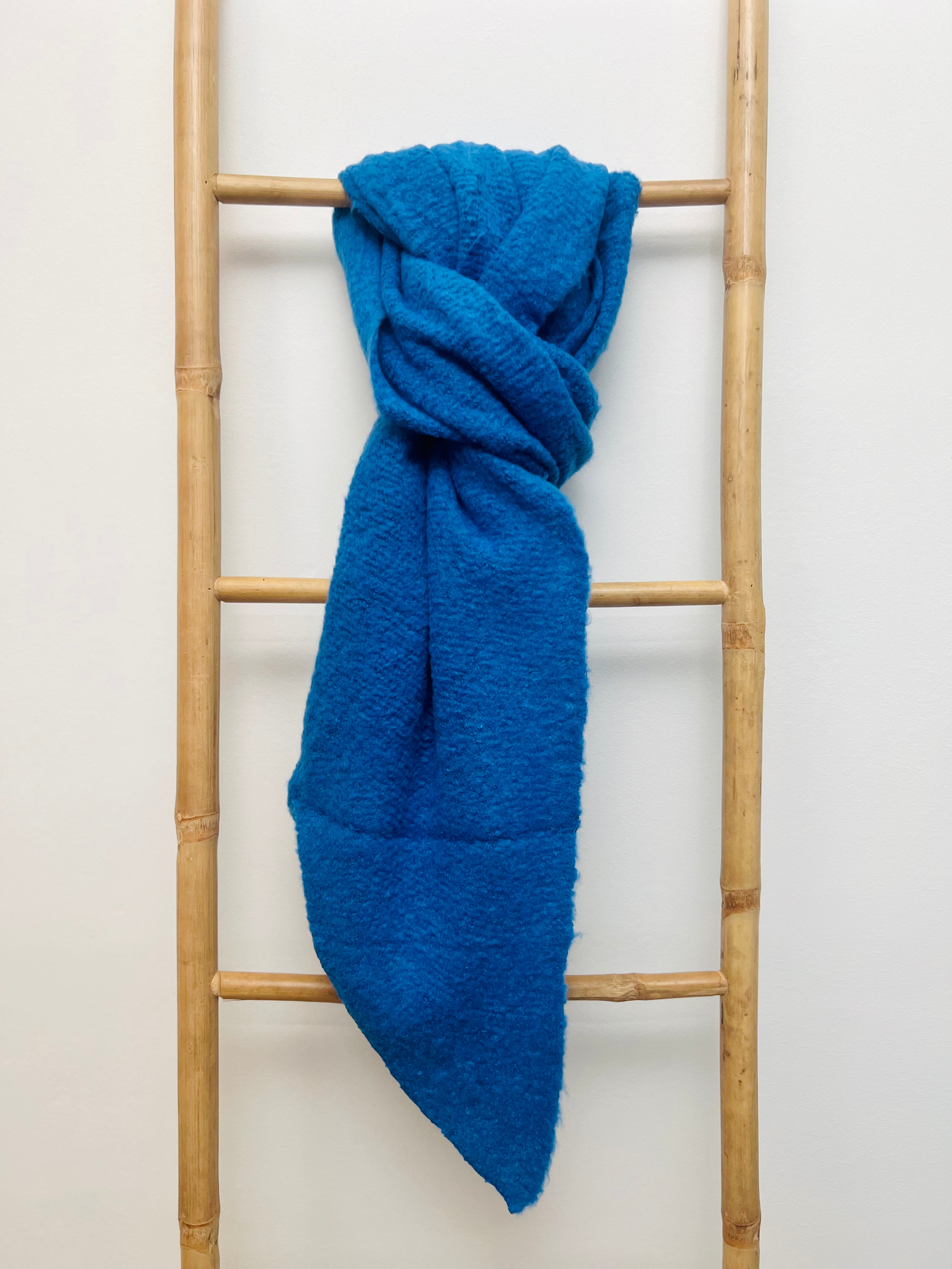 Écharpe laine bleu roi