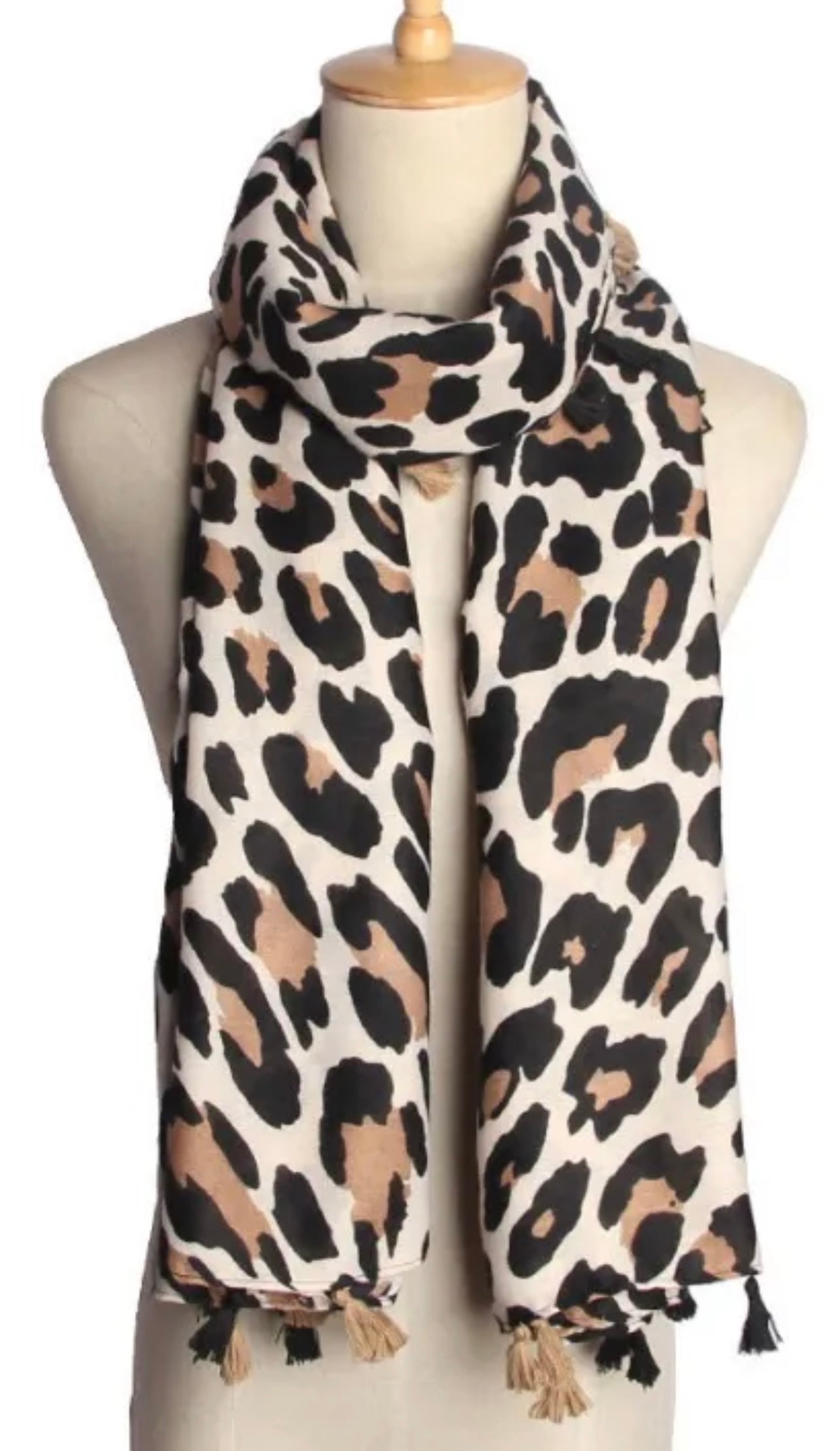 Foulard imprimé léopard beige et pompons