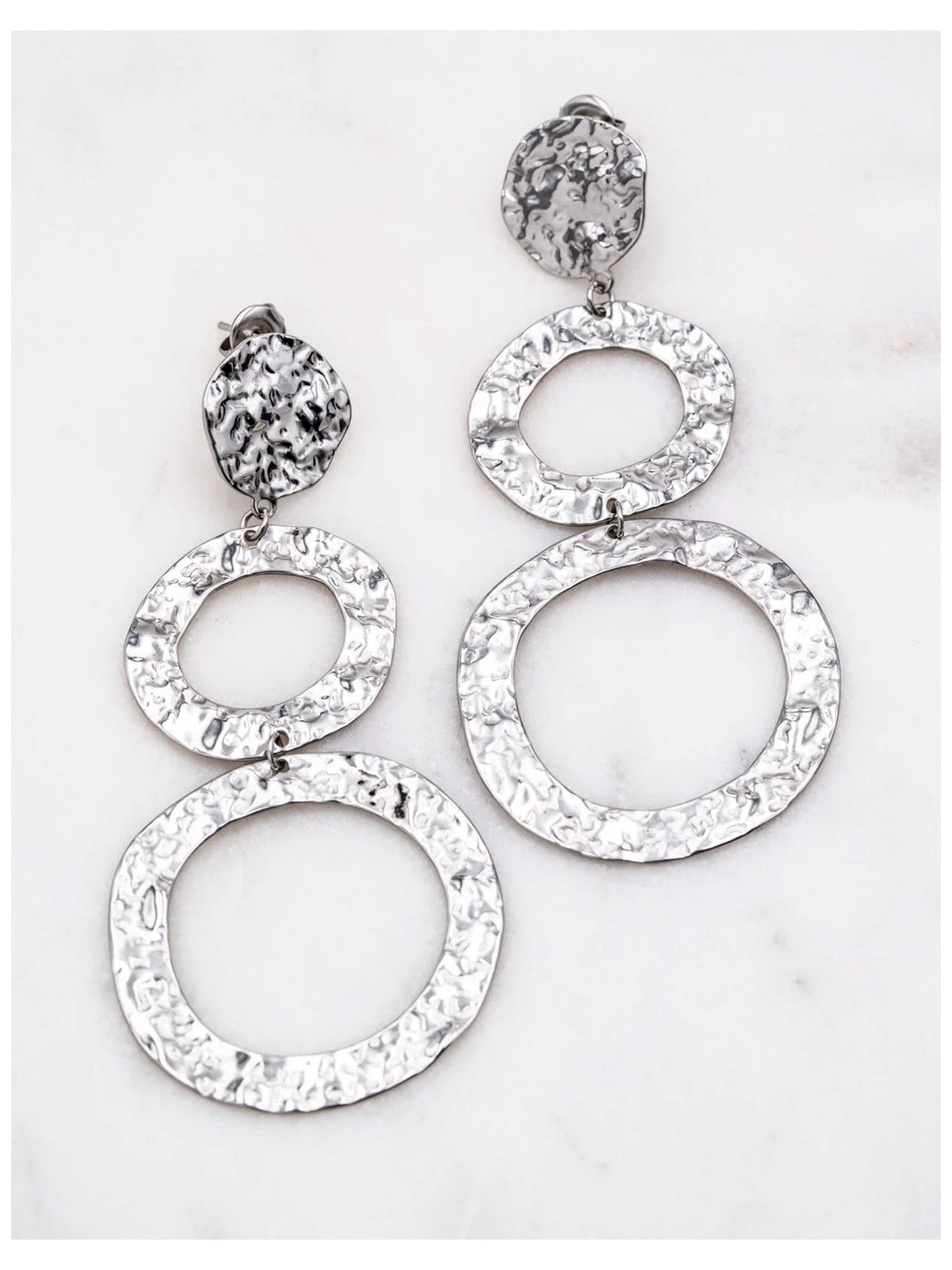 Boucles d'oreilles ADELICE effet martelé