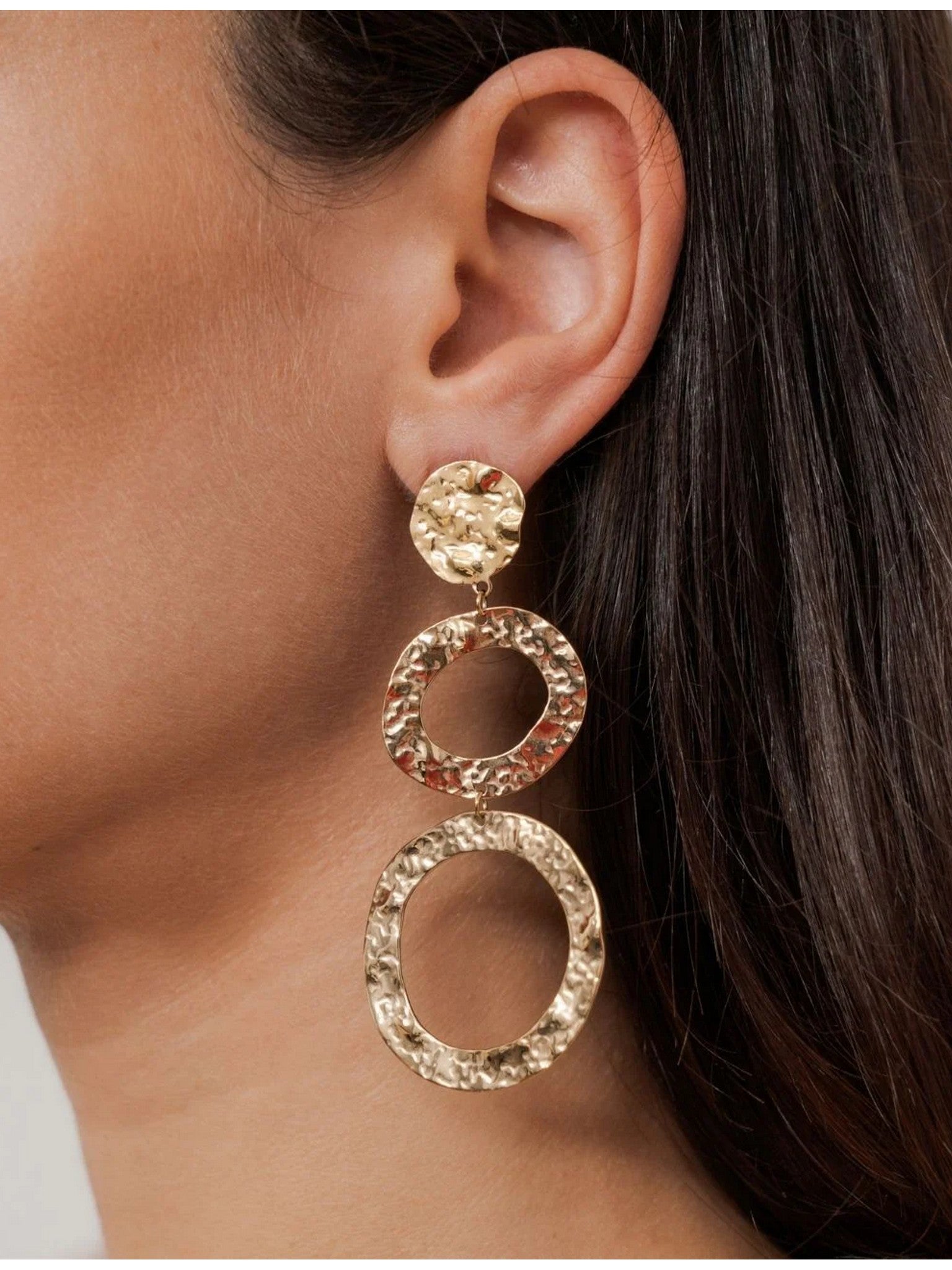 Boucles d'oreilles ADELICE effet martelé