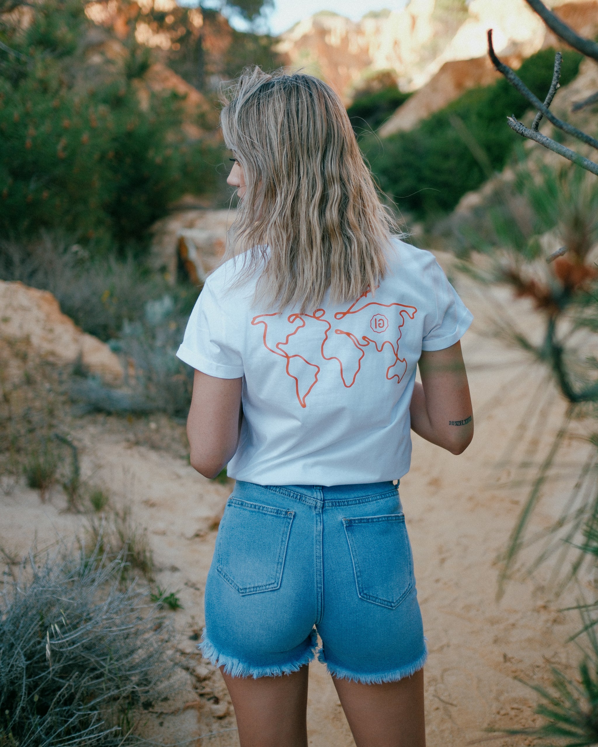 WORLD oranges T-Shirt