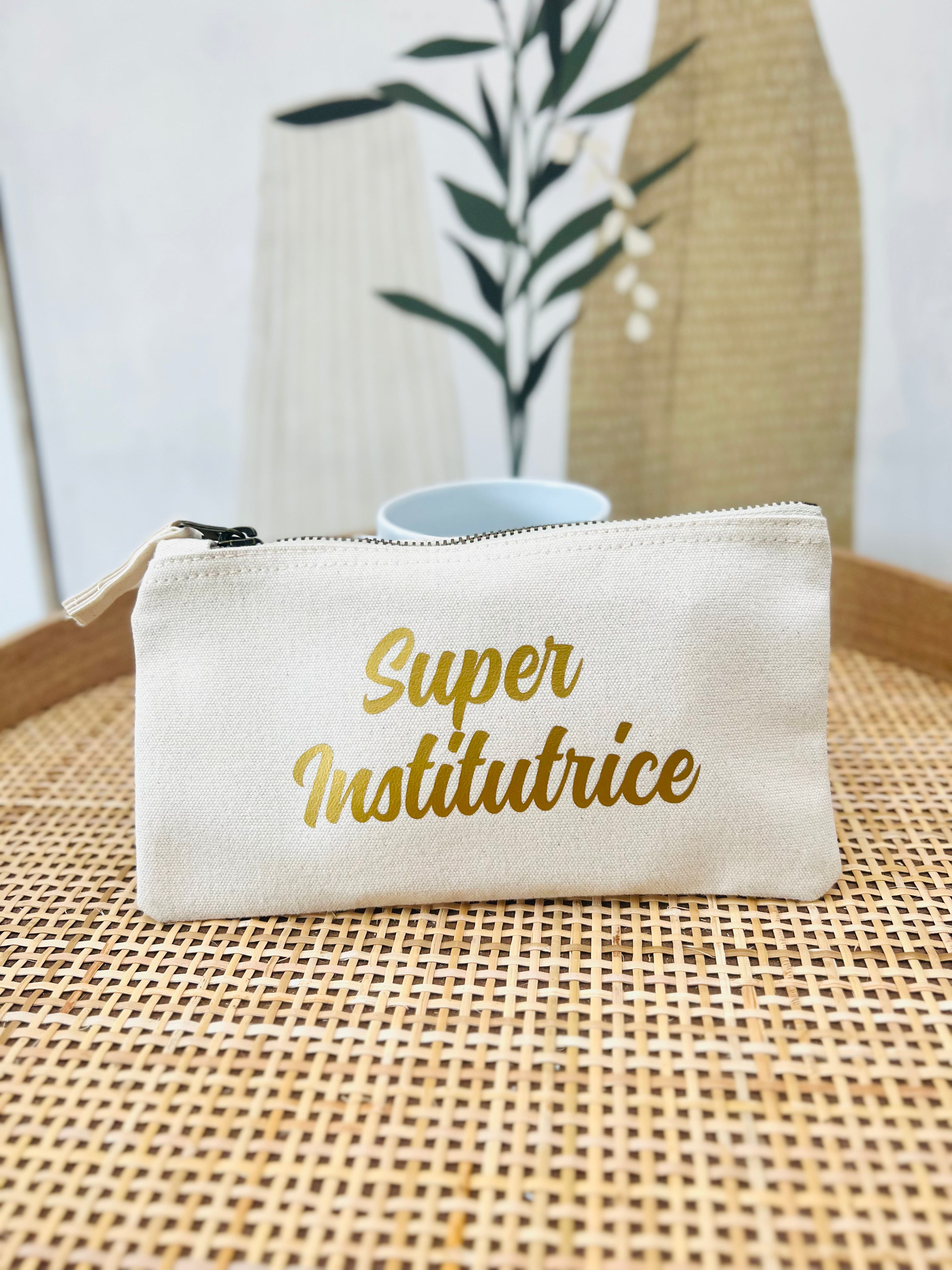 Beige-goldener Beutel von SUPER INSTITUTRICE