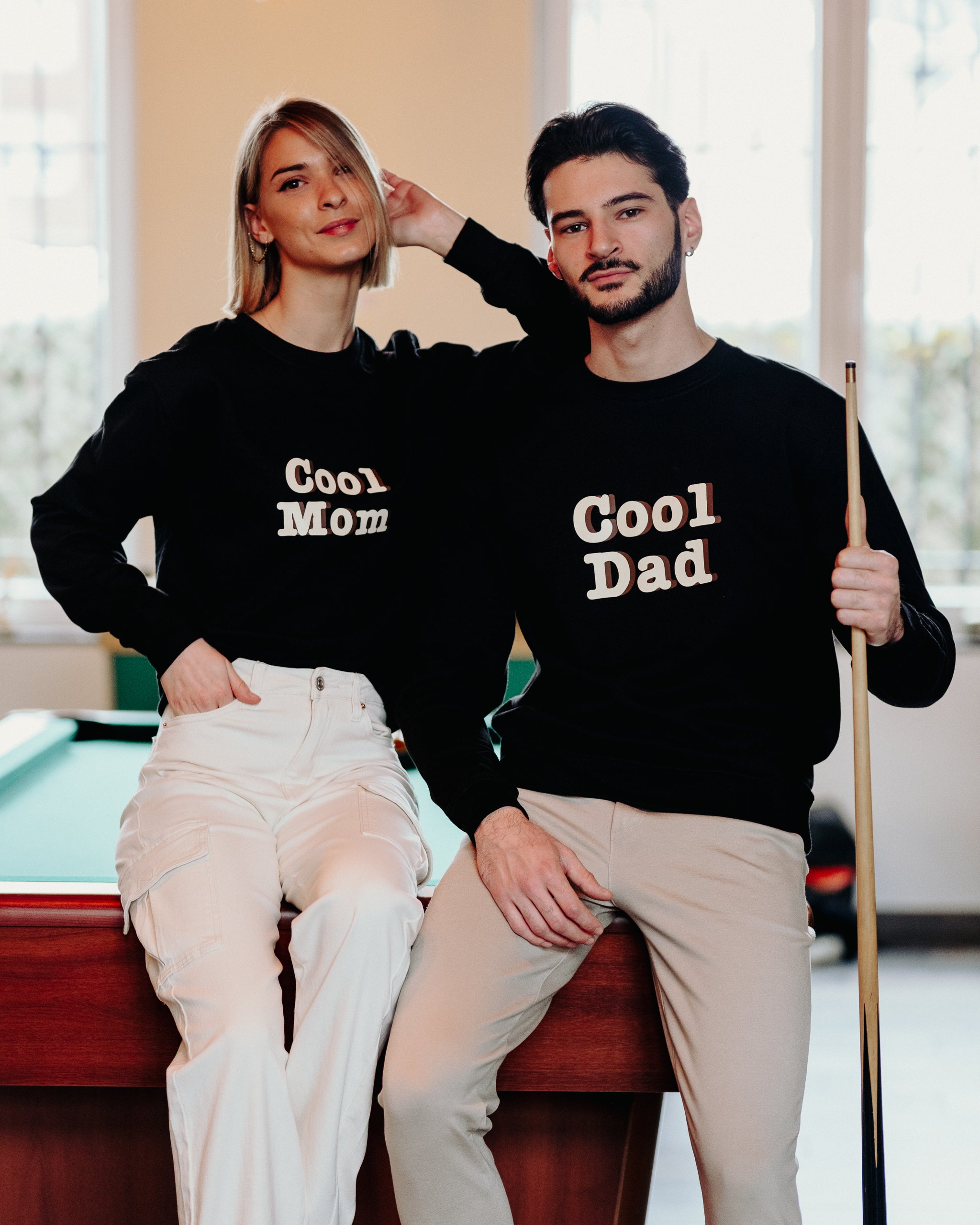 COOL MOM sweatshirt zwart
