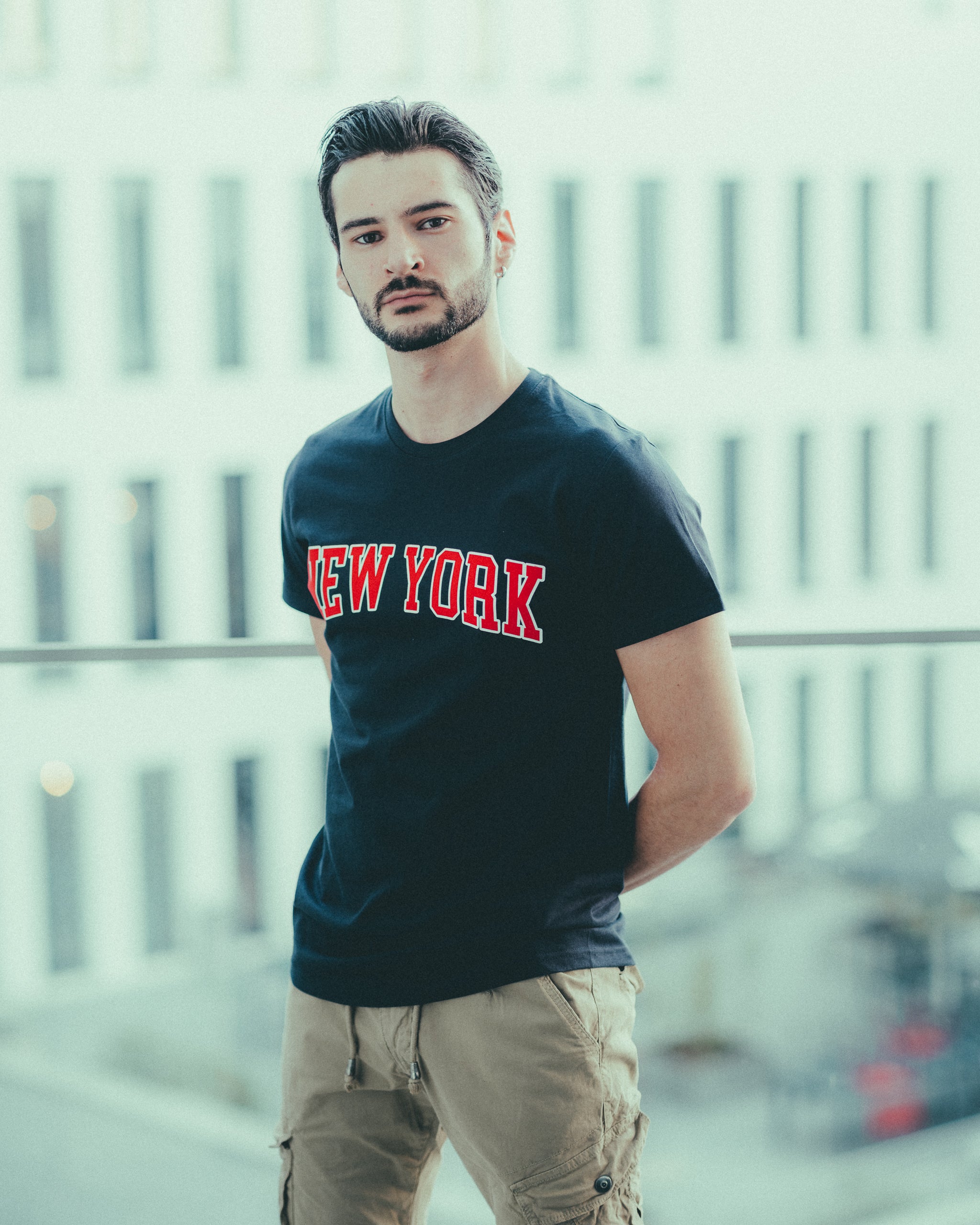 NEW YORK Marineblaues T-Shirt
