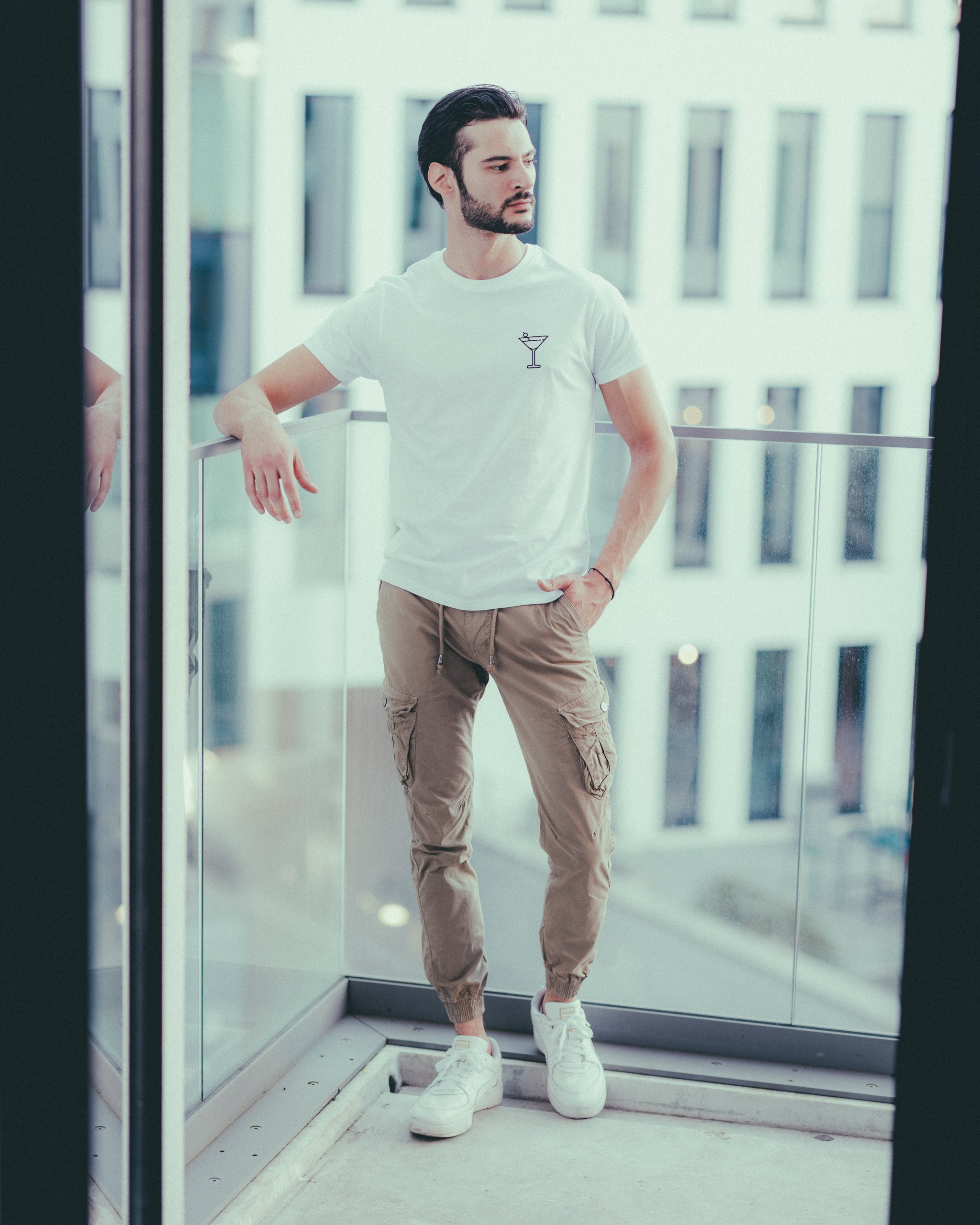 Weißes COCKTAIL-T-Shirt