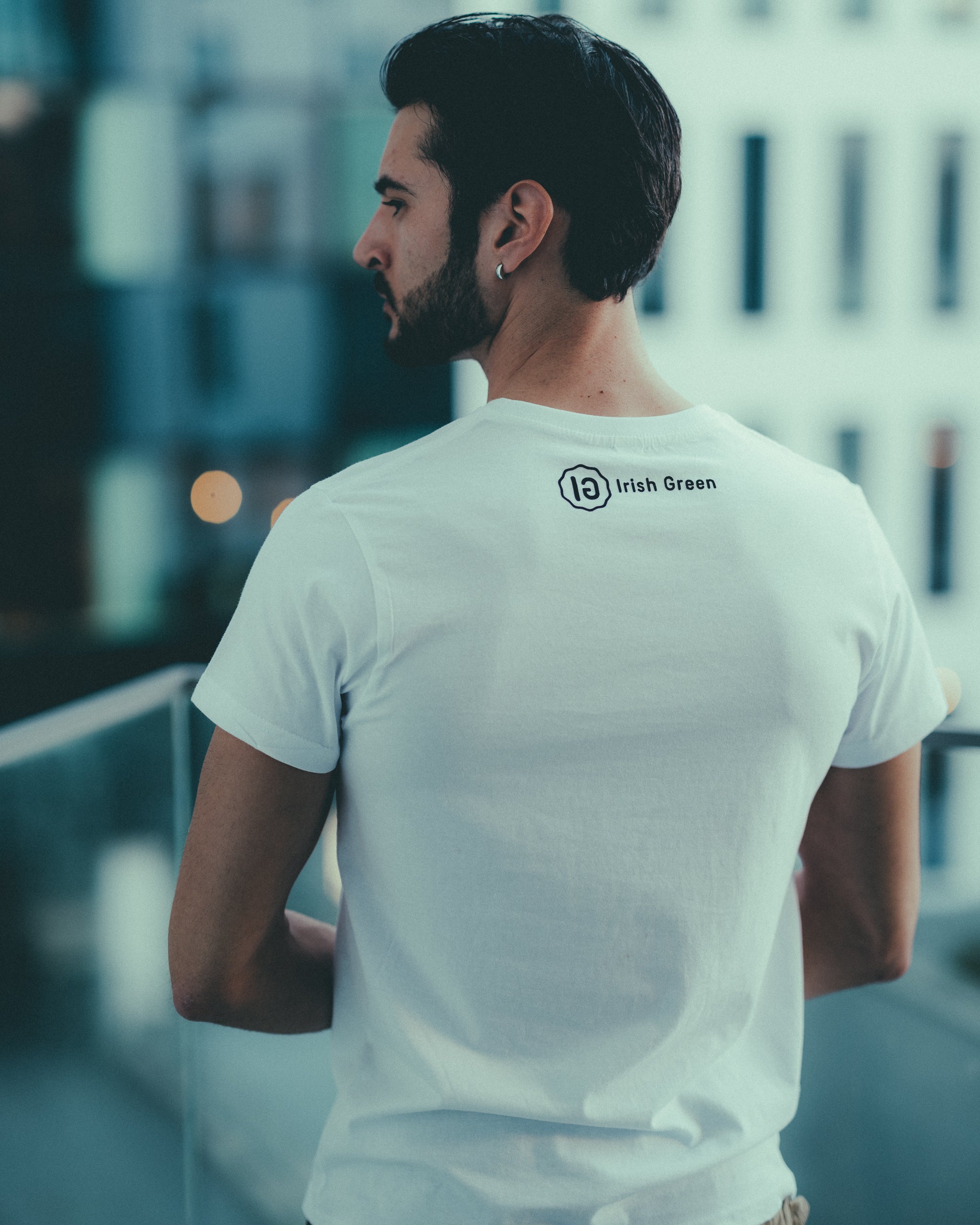 Weißes COCKTAIL-T-Shirt