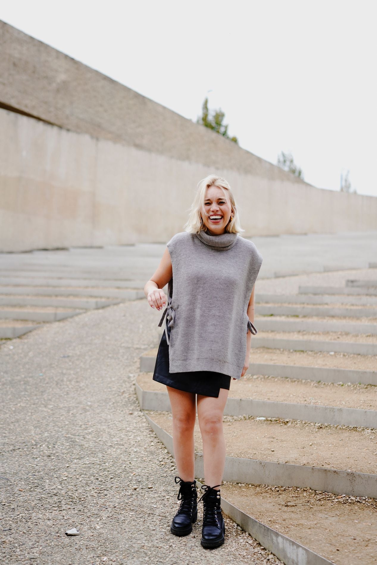 Pull sans manches SERENA gris