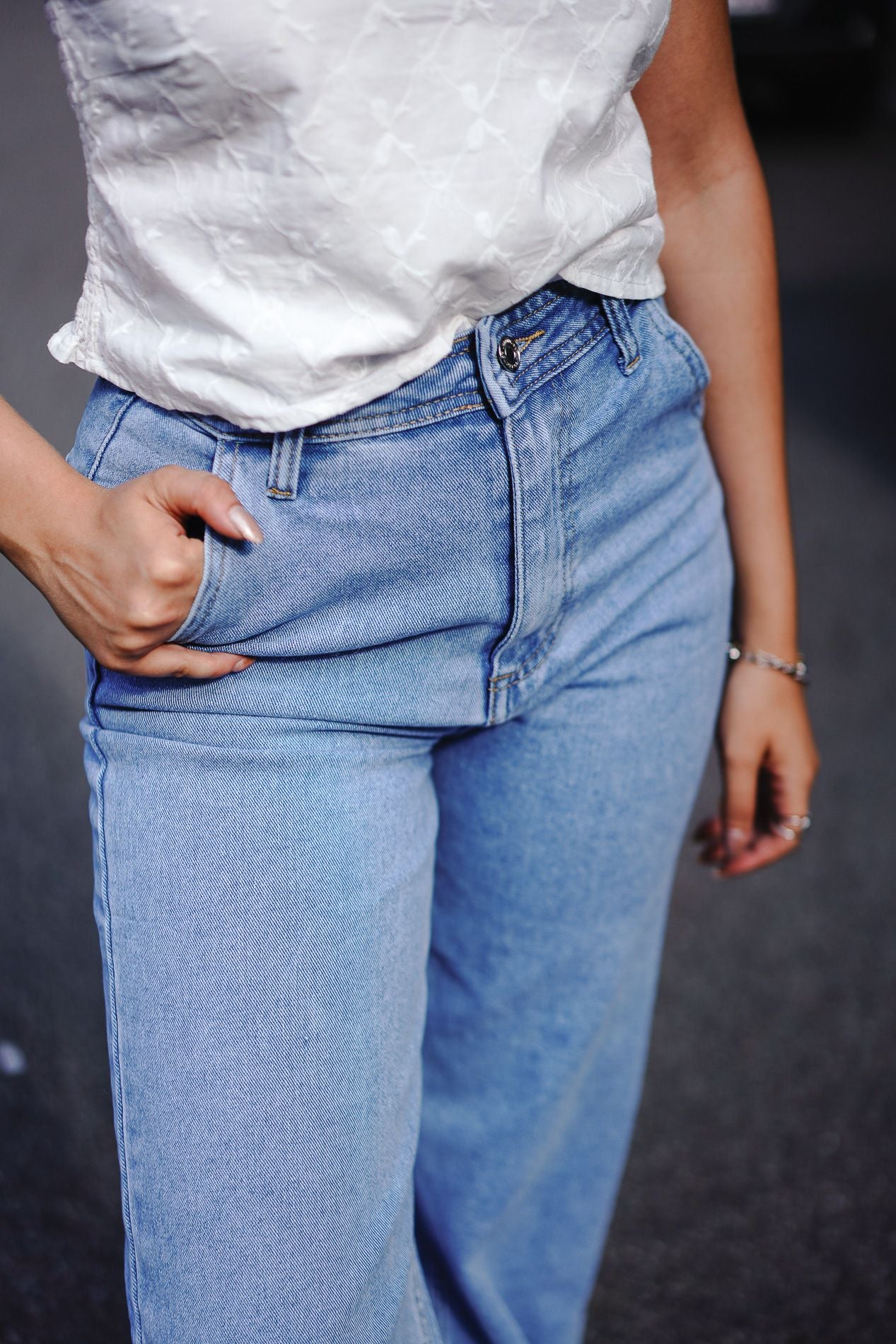 Jeans mit weitem Bein MOLY