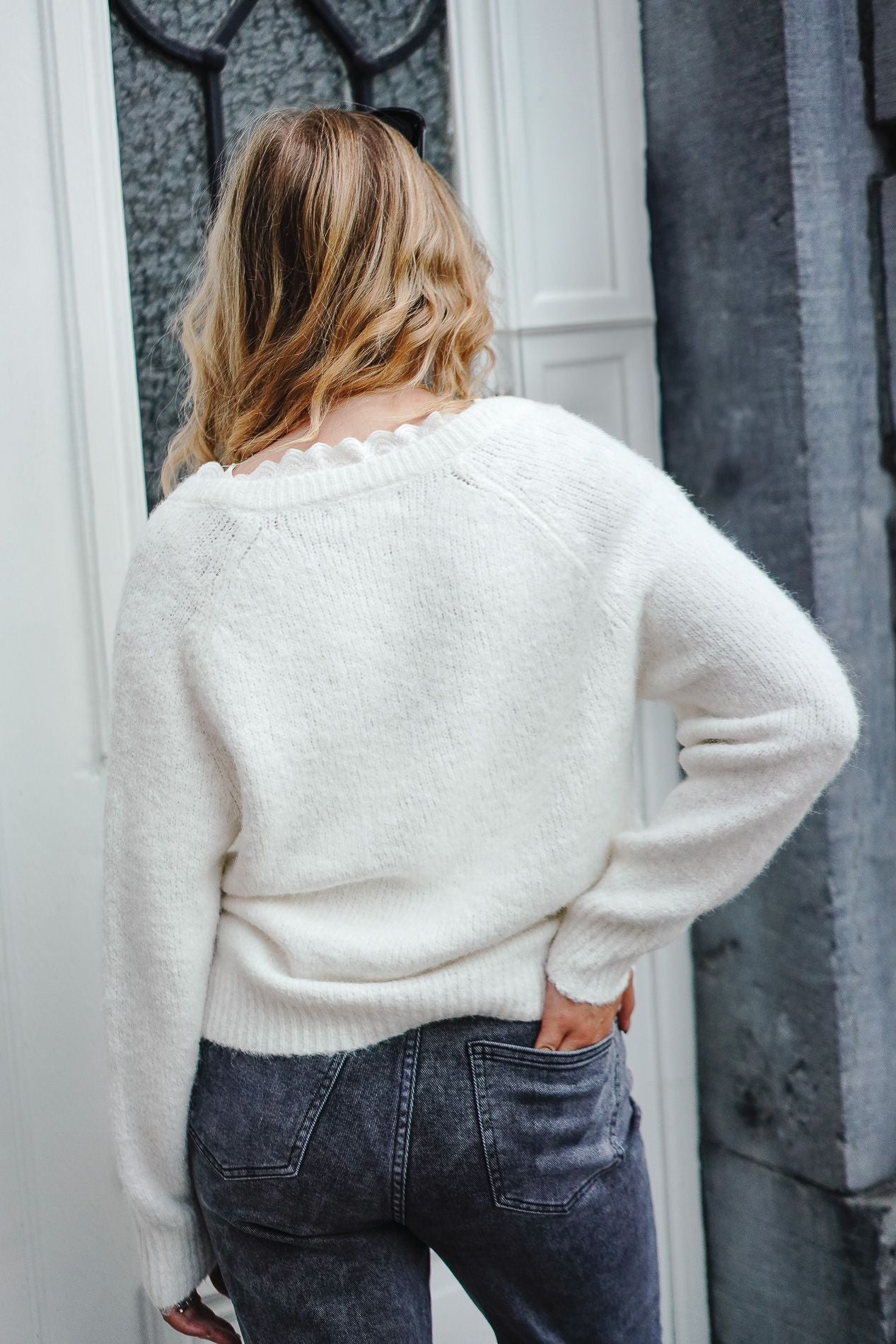 CLEMENCE weißer Pullover