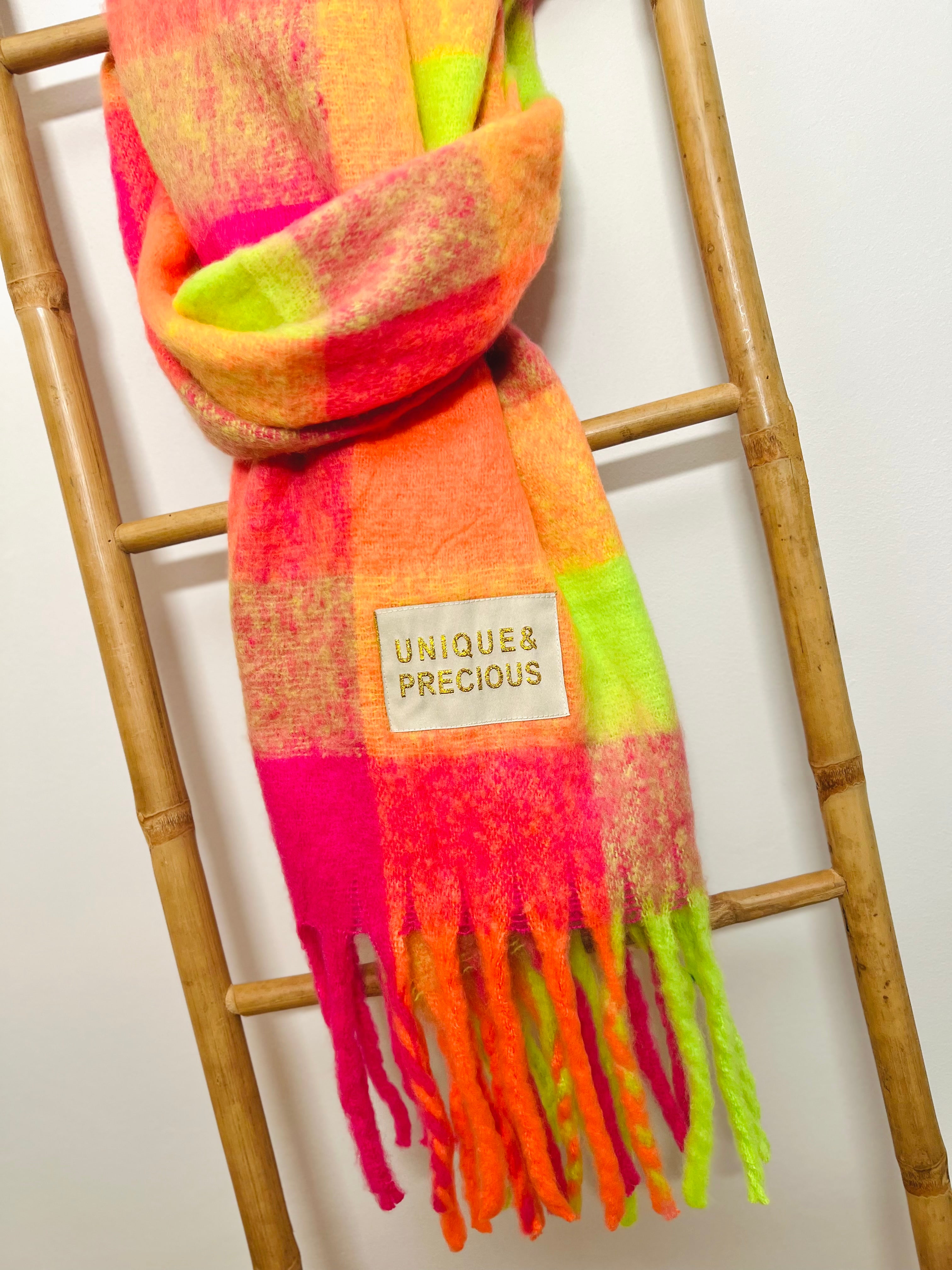 Echarpe UNIQUE & PRECIOUS jaune fluo orange et fuchsia