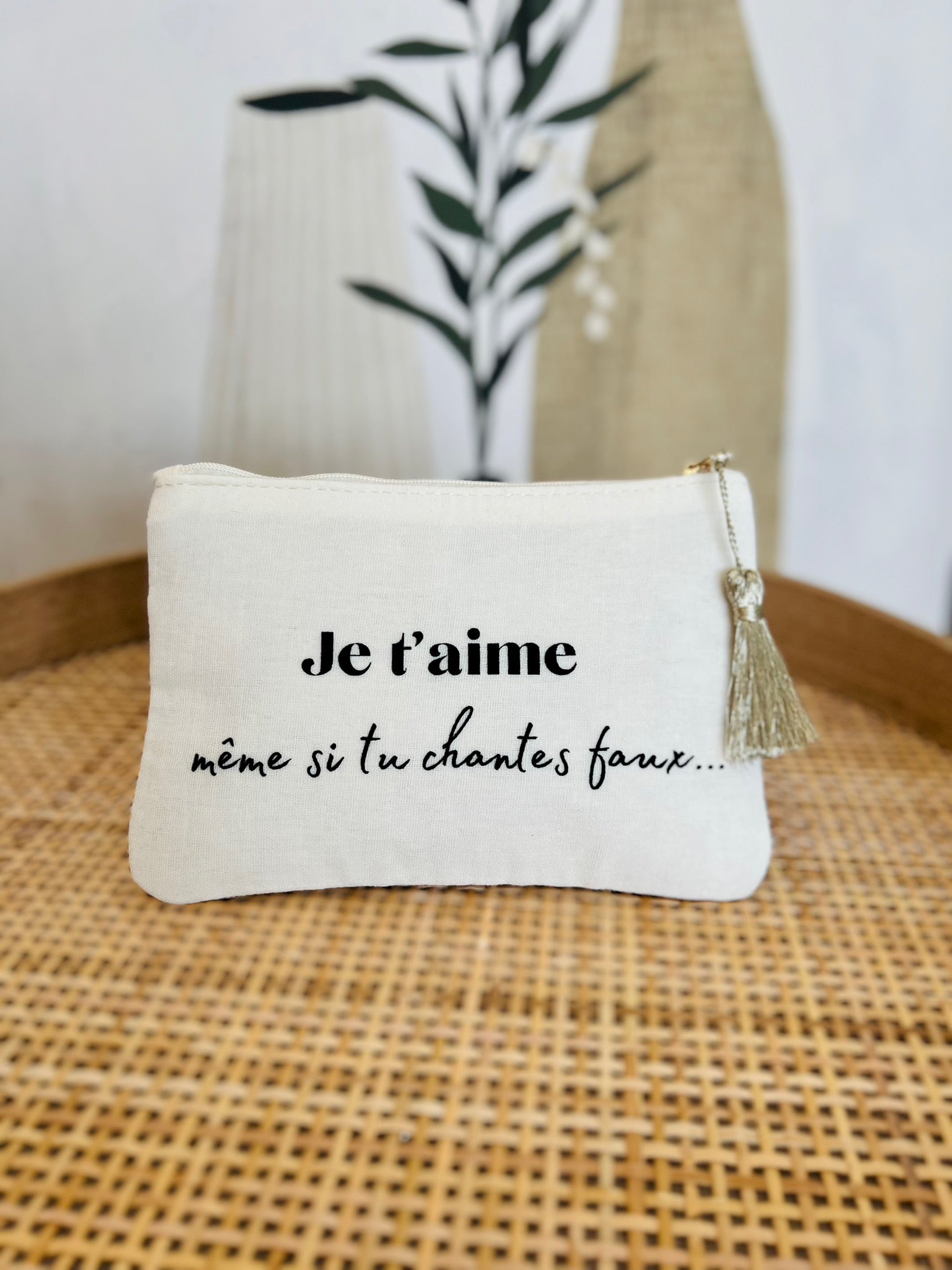 Pochette JE T'AIME MÊME SI TU CHANTES FAUX