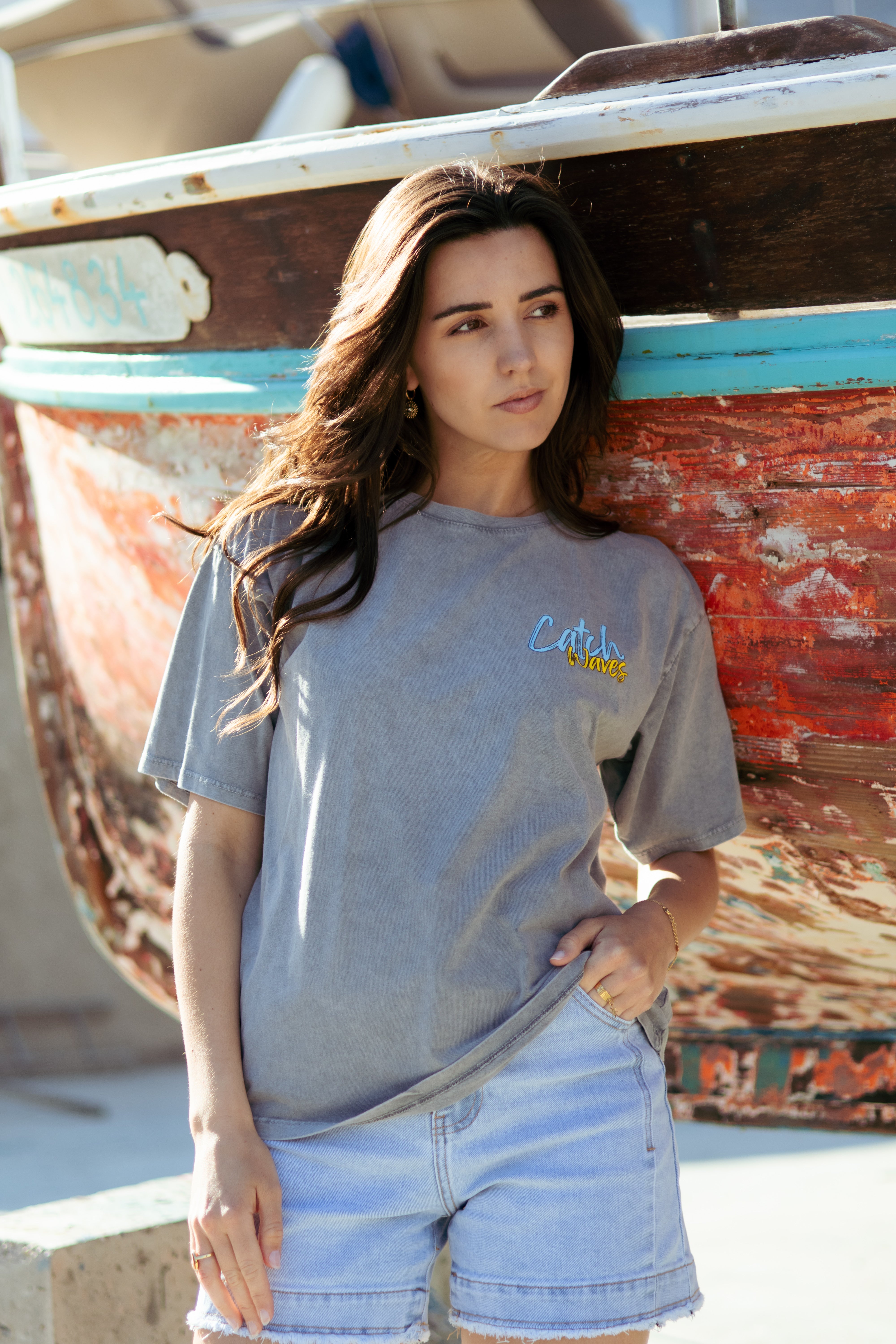 Tee-shirt CATCH WAVES NOT FEELINGS
