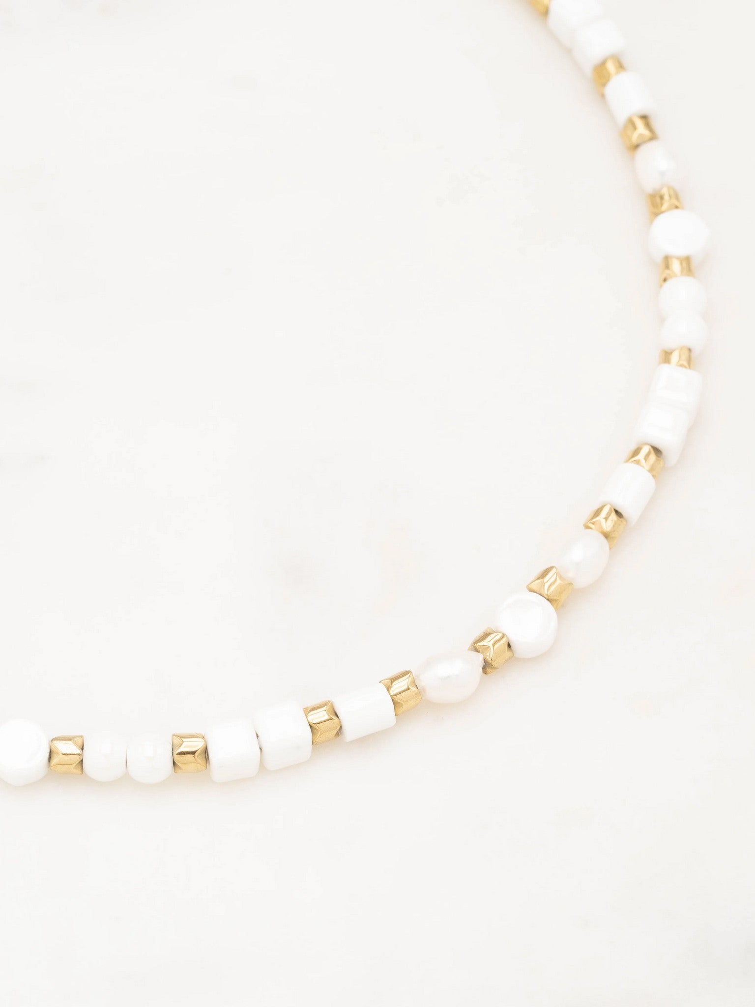 Collier KERIMONA perles en céramique et perles d'eau douce