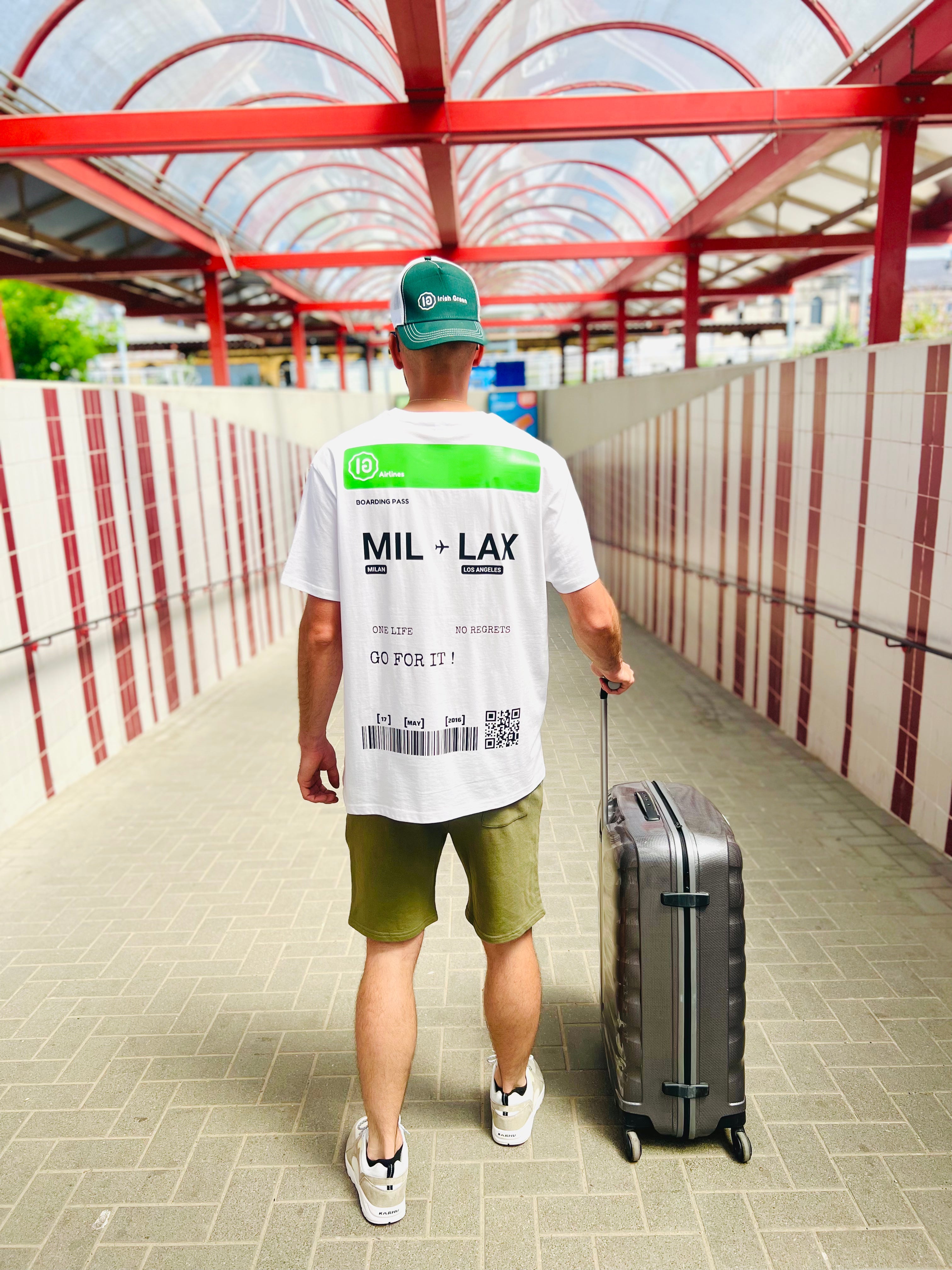 BOARDINGPASS Übergroß geschnittenes T-Shirt